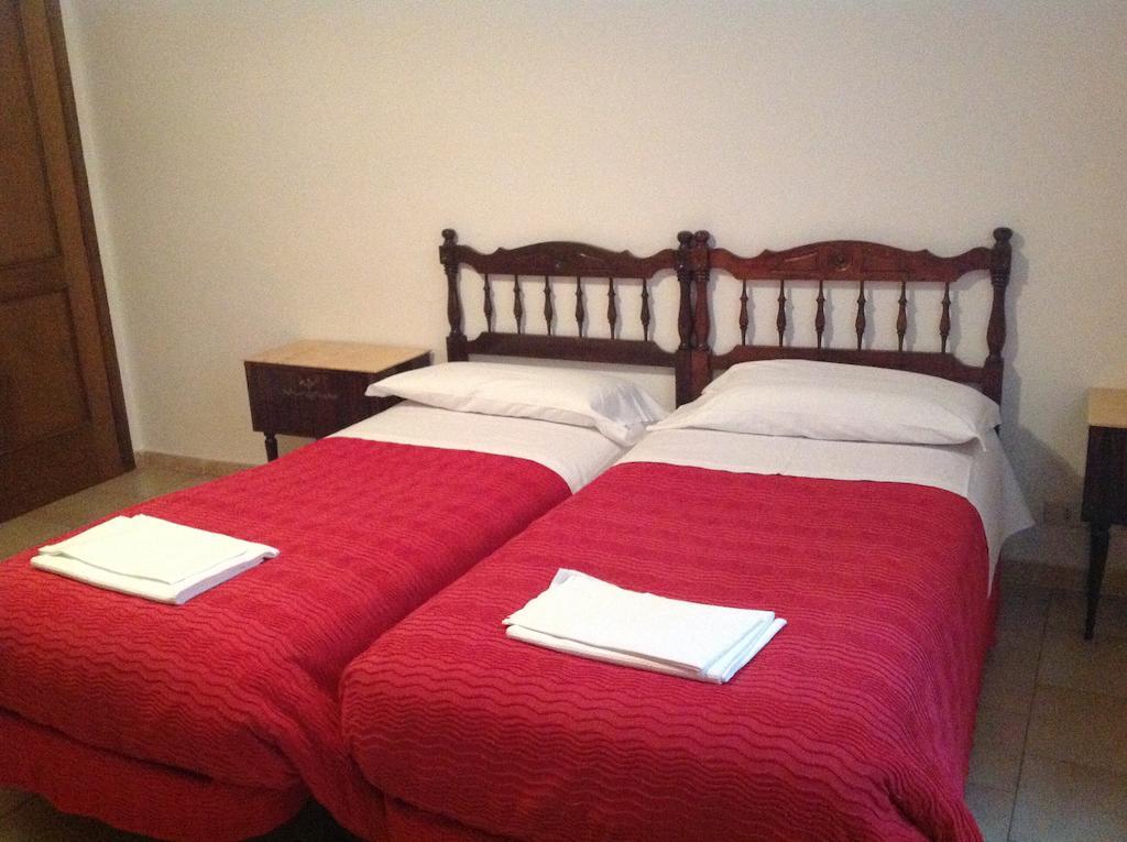 Riva Reno Guesthouse Bolonha Quarto foto